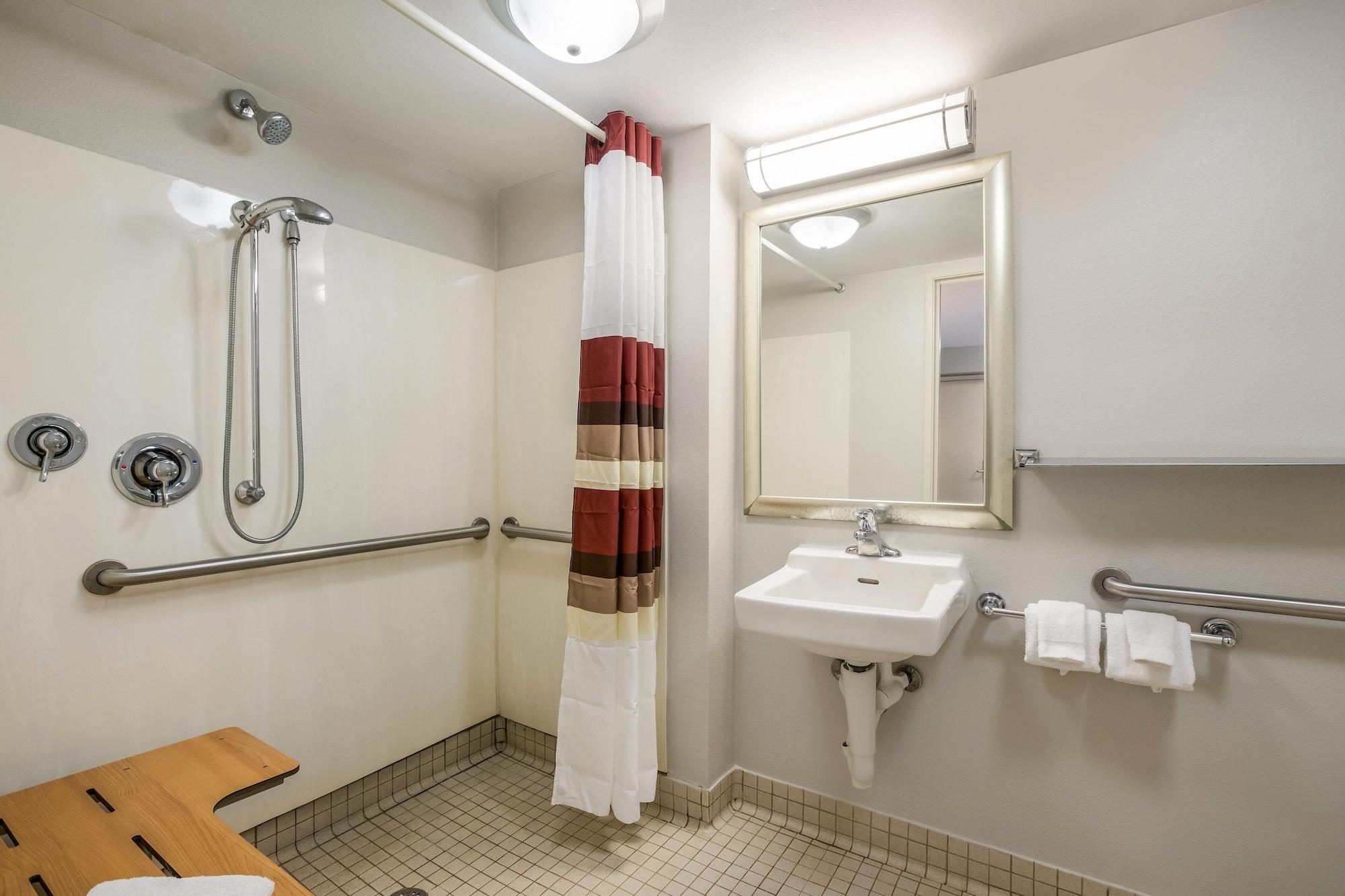 Red Roof Inn Lansing West - Msu Dış mekan fotoğraf