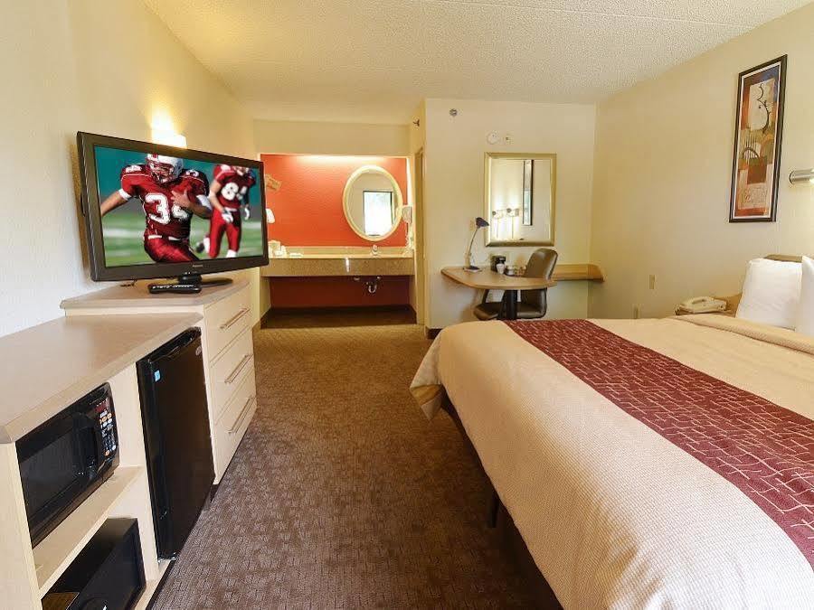 Red Roof Inn Lansing West - Msu Dış mekan fotoğraf